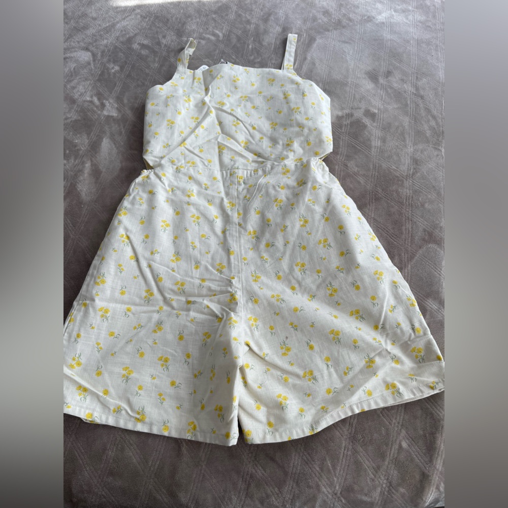 Kids Floral Yellow Romper - Picture 5 of 6